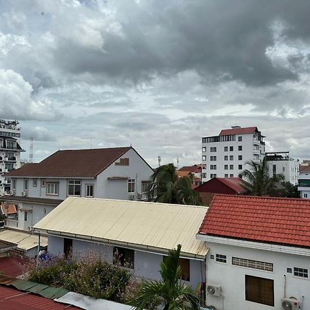 Pteas Kumae Hotel Siem Reap Exterior photo